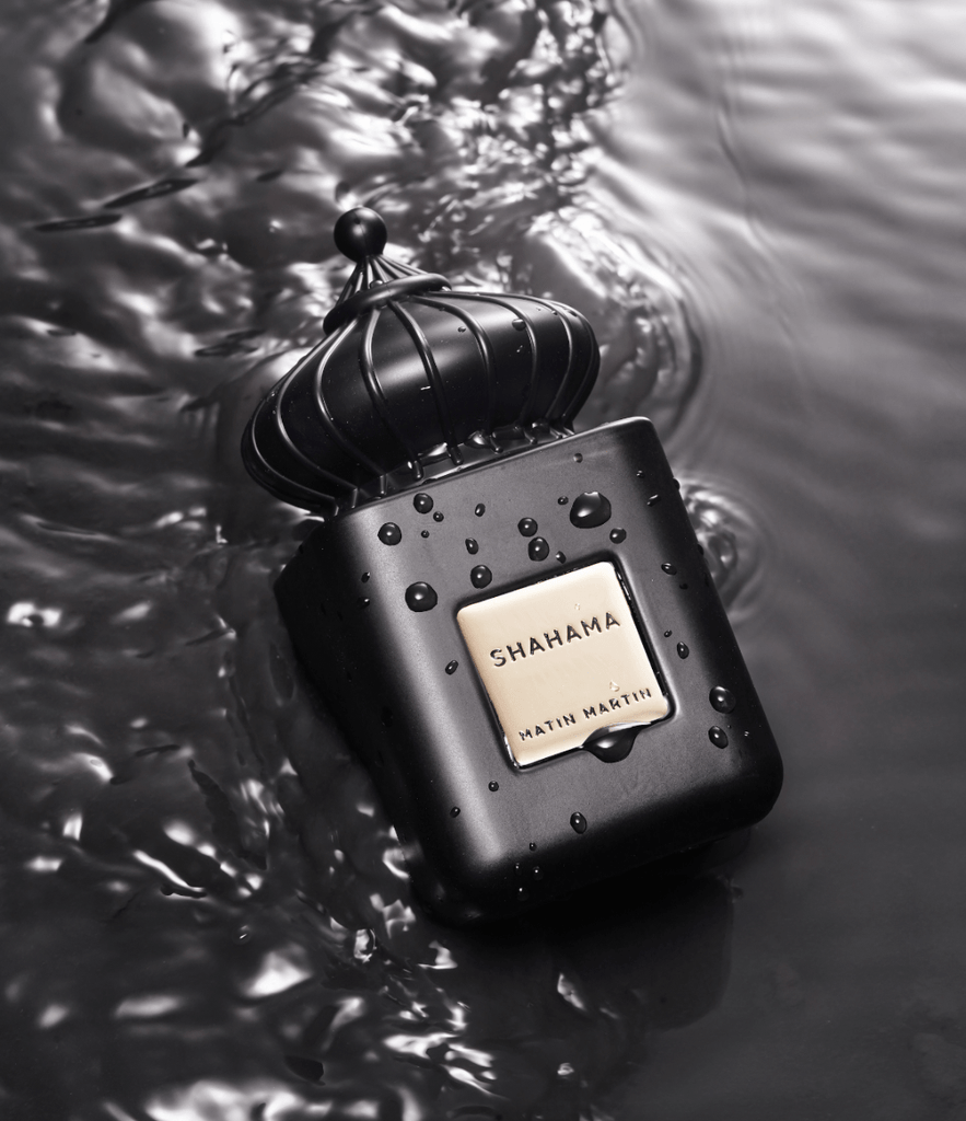 Shahama is a mysterious and seductive fragrance with an oriental and dark character, blended with spicy, leathery and woody notes. It's designed to highlight all the masculine essence and power.     FOR MEN 